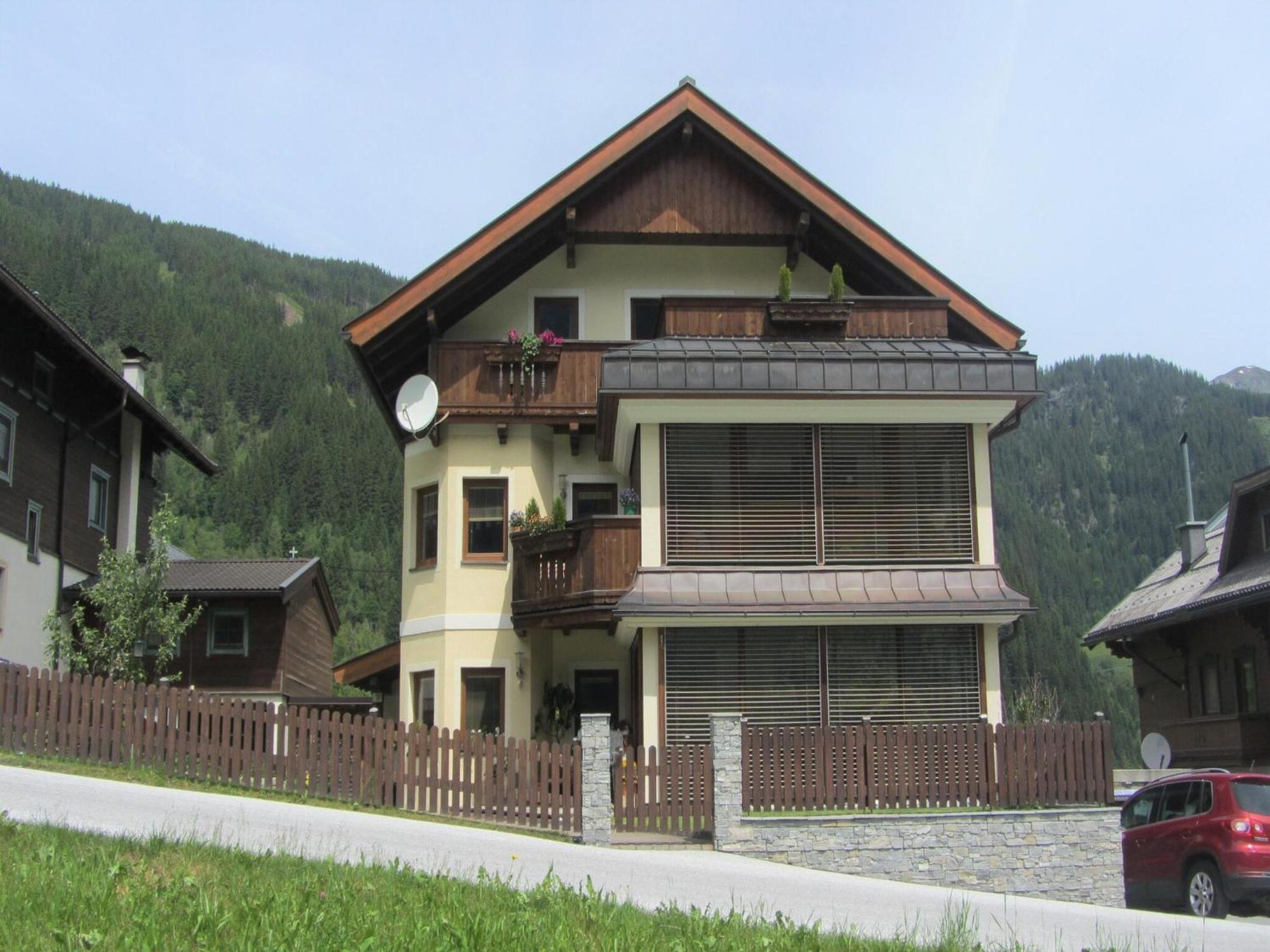 Flat In Krimml With A Balcony Apartment ภายนอก รูปภาพ