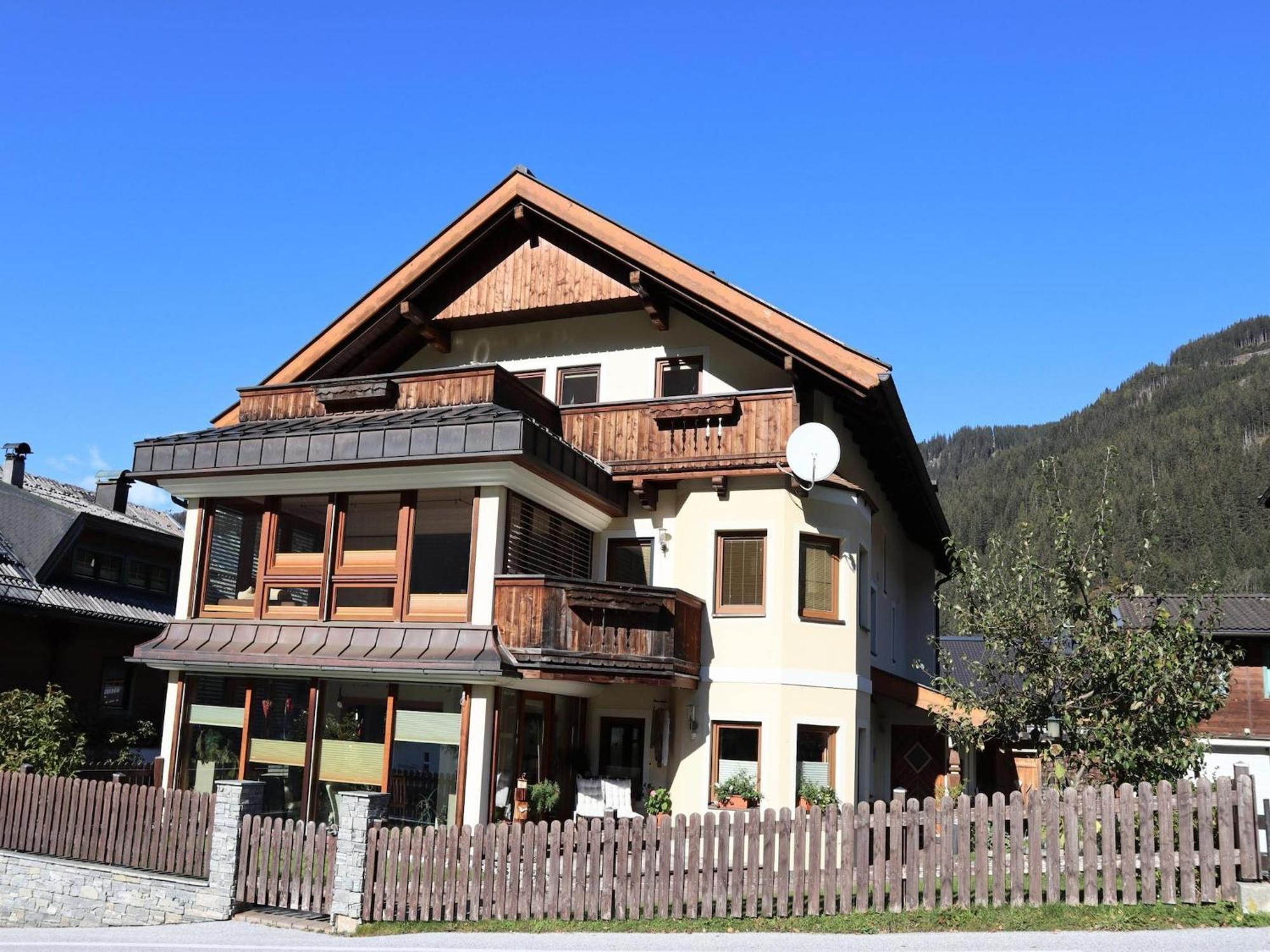 Flat In Krimml With A Balcony Apartment ภายนอก รูปภาพ